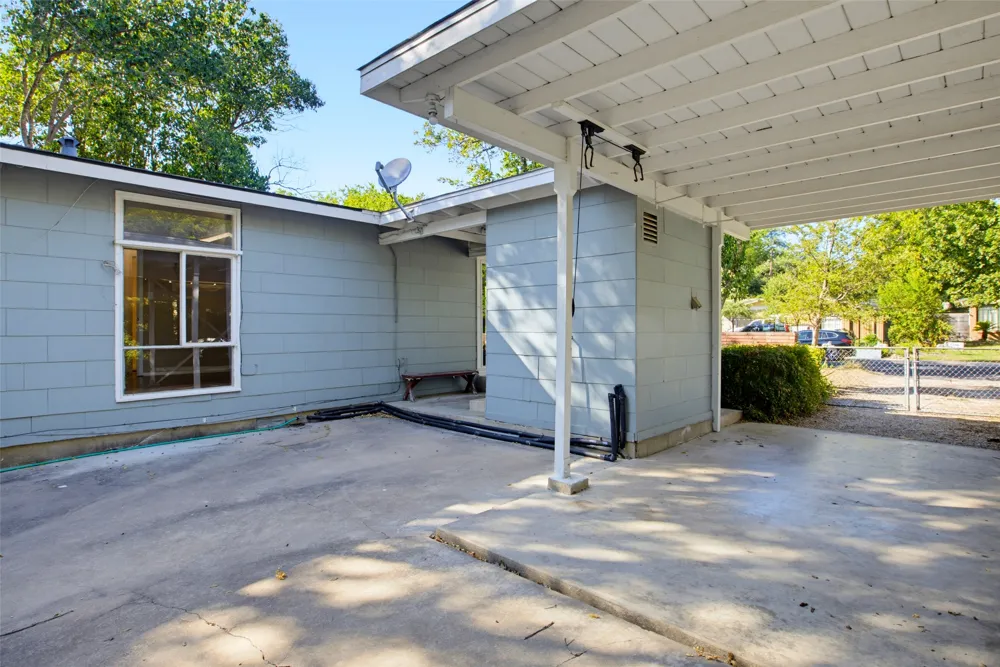 1405 Broadmoor Drive Austin, TX 78723