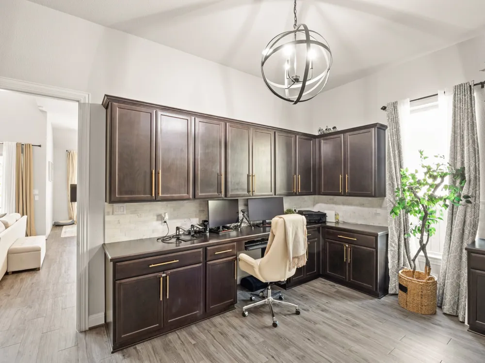 5304 Via Besso Drive Bee Cave, TX 78738