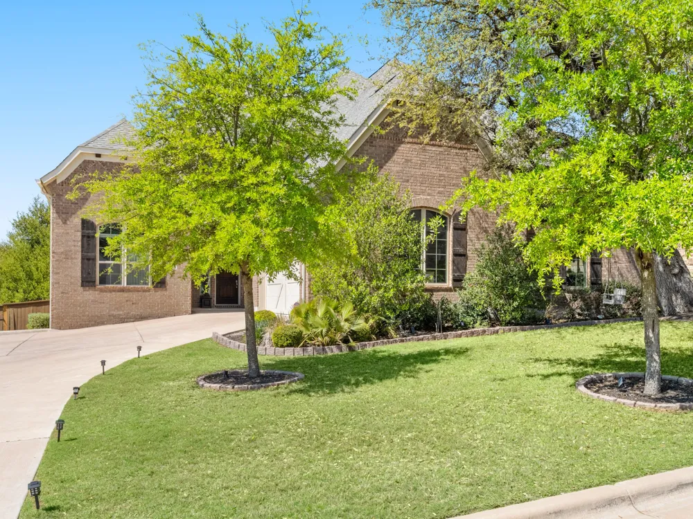 5304 Via Besso Drive Bee Cave, TX 78738