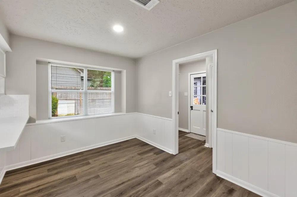 1915 Seven Oaks Drive Kingwood, TX 77339
