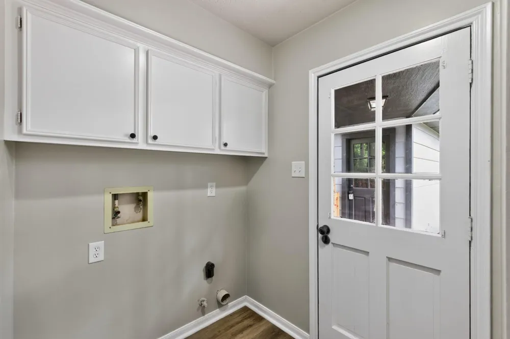 1915 Seven Oaks Drive Kingwood, TX 77339