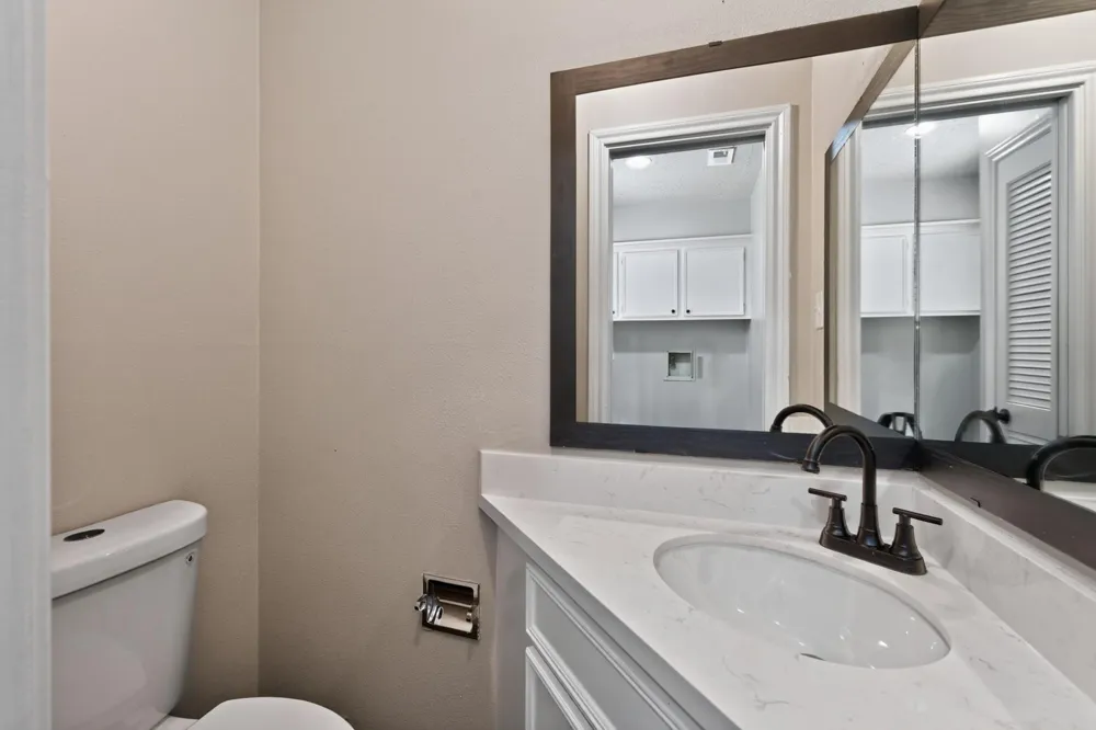 1915 Seven Oaks Drive Kingwood, TX 77339