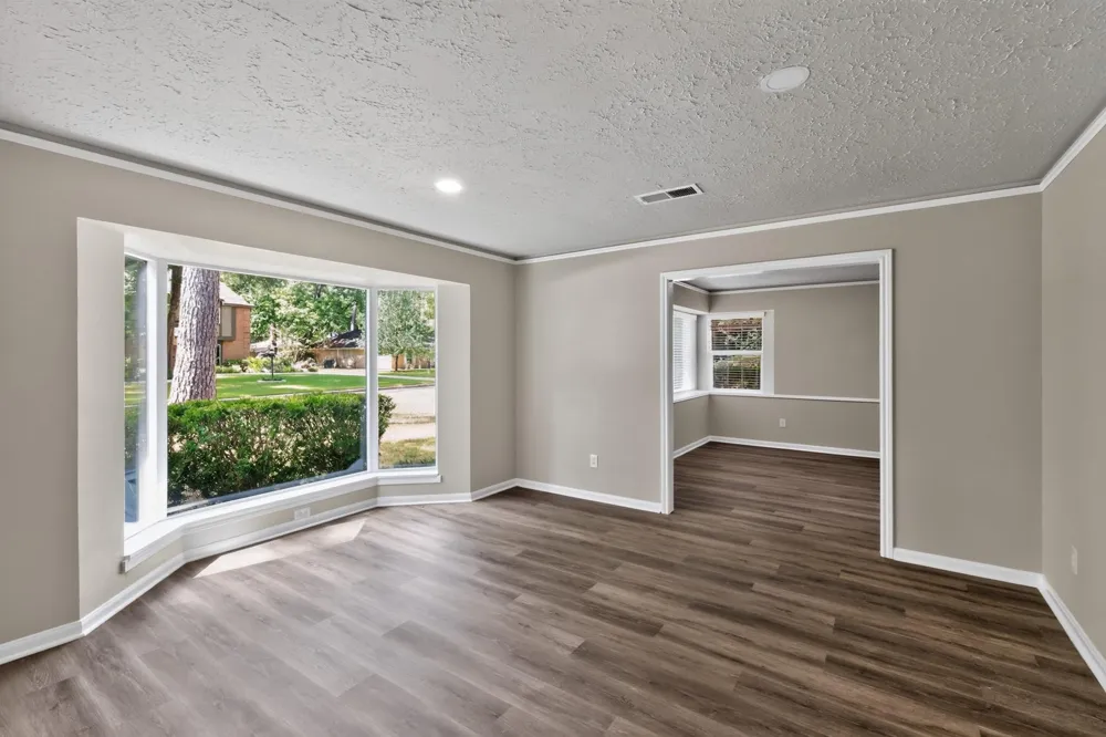 1915 Seven Oaks Drive Kingwood, TX 77339