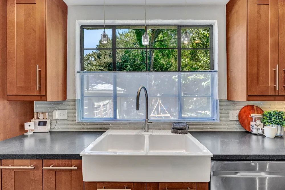 1208 Fairwood Road Austin, TX 78722