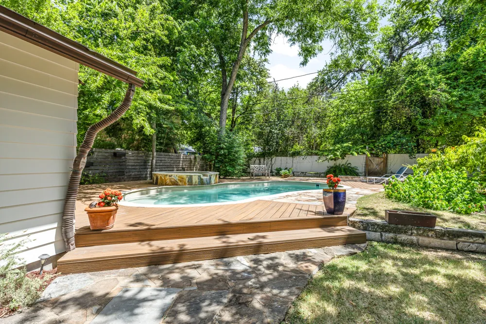 1208 Fairwood Road Austin, TX 78722