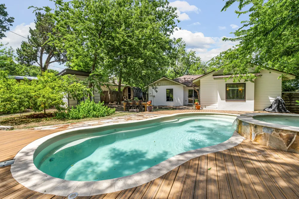1208 Fairwood Road Austin, TX 78722
