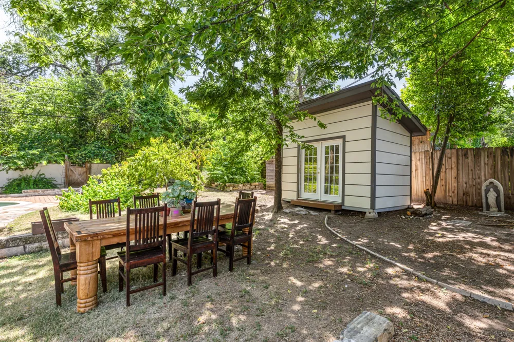 1208 Fairwood Road Austin, TX 78722