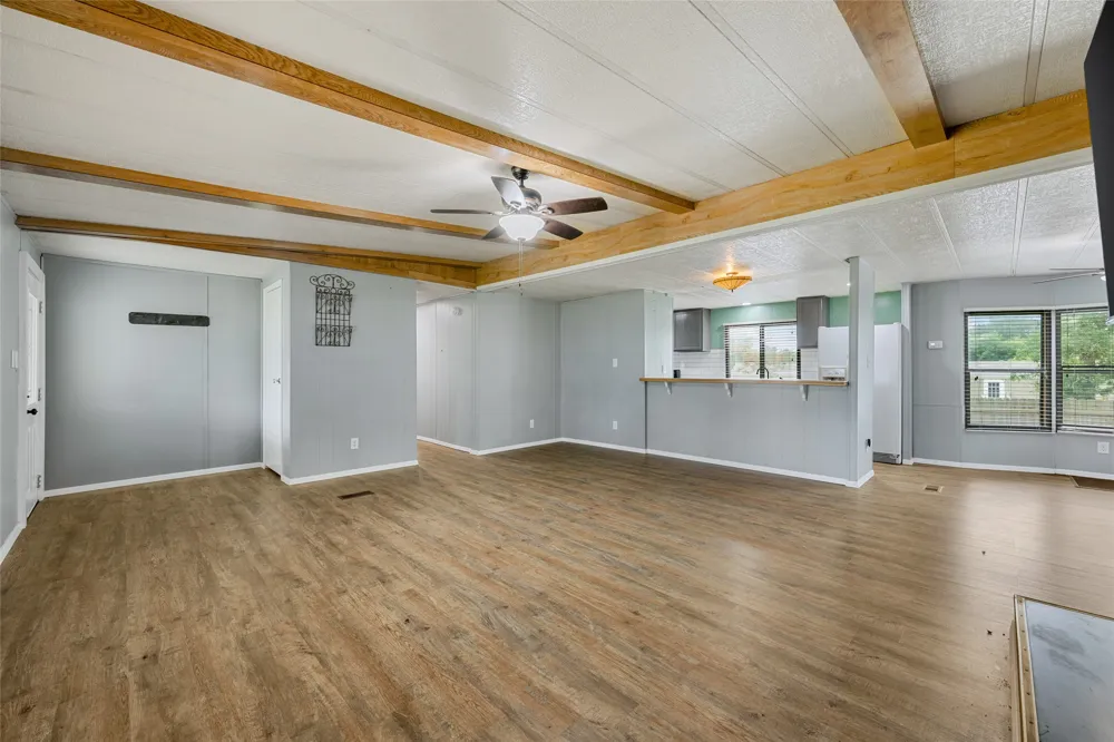 133 Deer Run Smithville, TX 78957