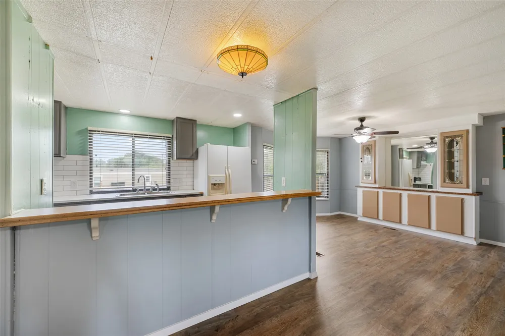 133 Deer Run Smithville, TX 78957