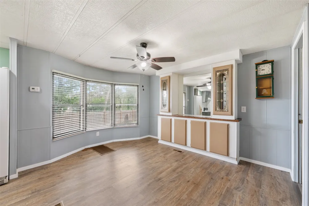 133 Deer Run Smithville, TX 78957