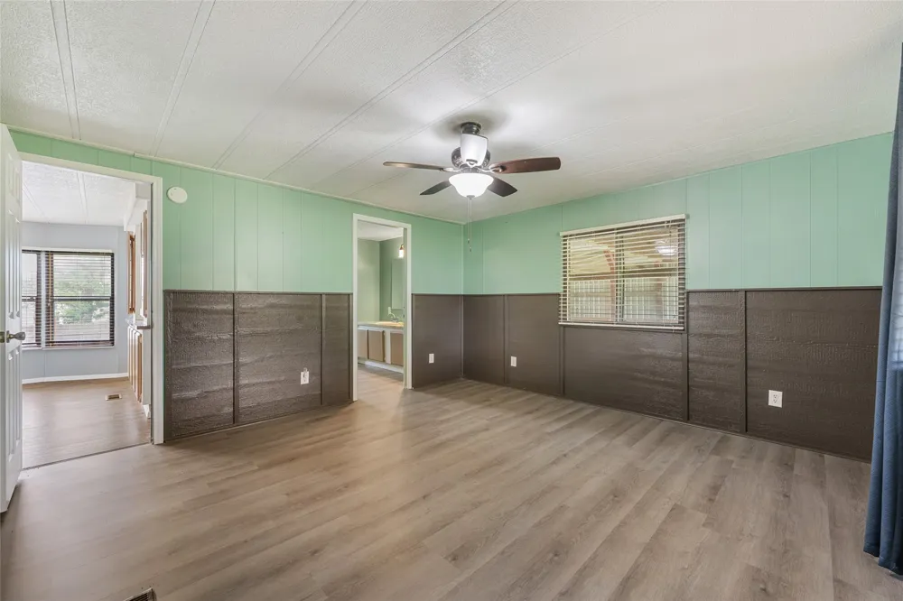 133 Deer Run Smithville, TX 78957