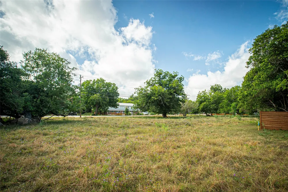 119 S Mitchell Street San Marcos, TX 78666
