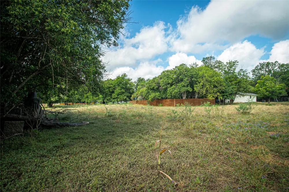 119 S Mitchell Street San Marcos, TX 78666