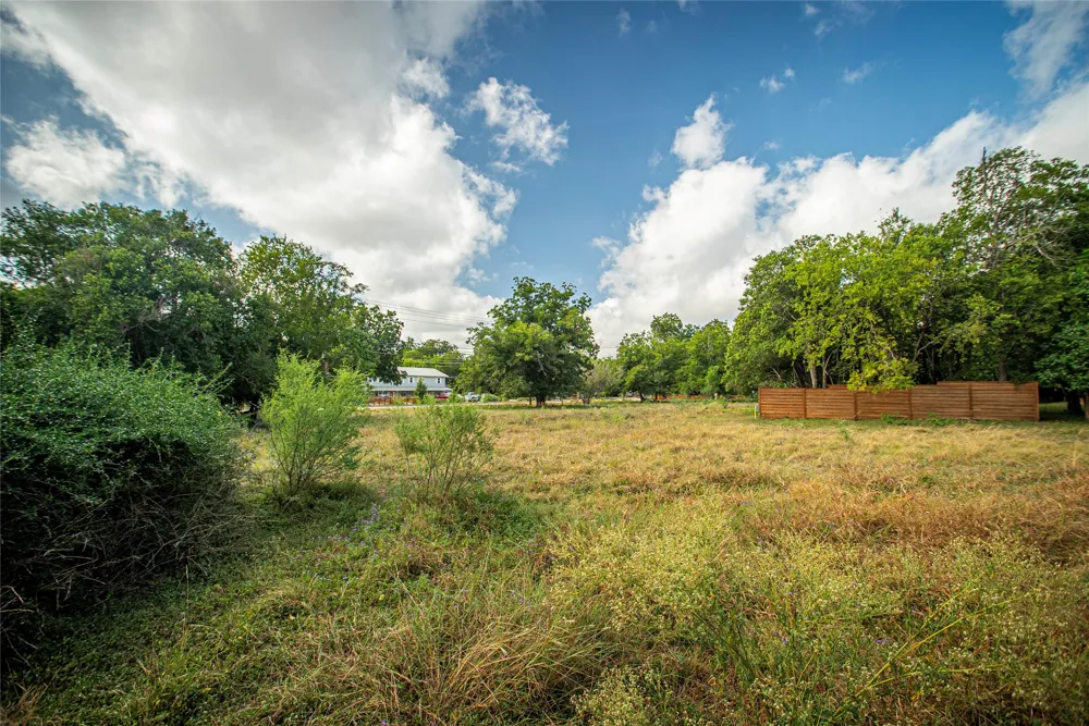 119 S Mitchell Street San Marcos, TX 78666