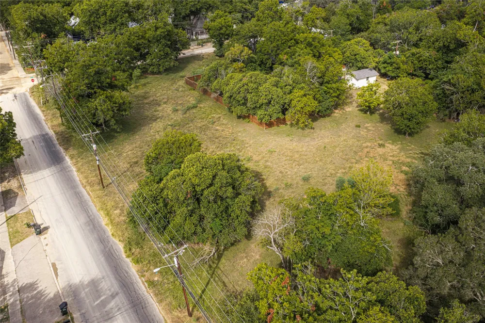 119 S Mitchell Street San Marcos, TX 78666