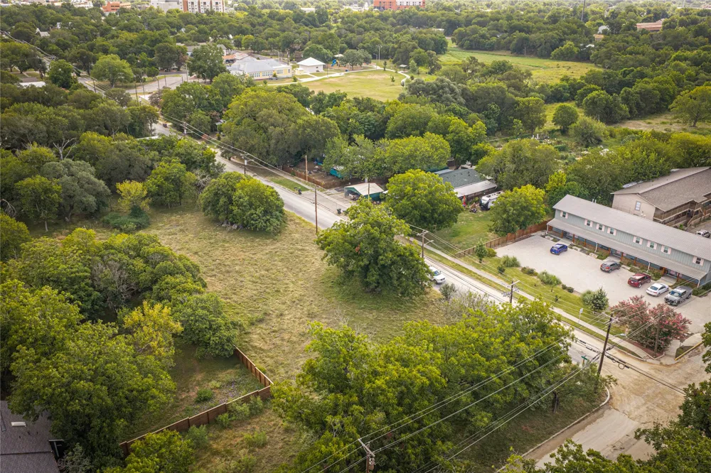 119 S Mitchell Street San Marcos, TX 78666
