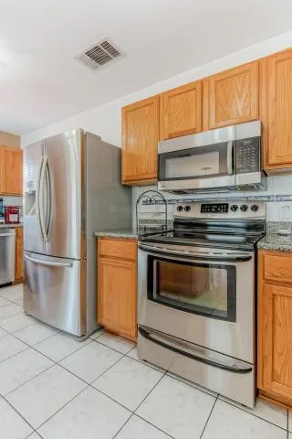 1020 Skylark Hill Lane Pflugerville, TX 78660