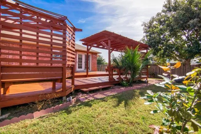 1020 Skylark Hill Lane Pflugerville, TX 78660