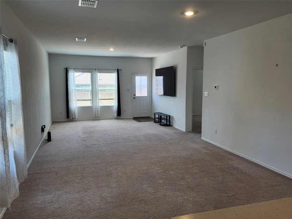 300 The Bad Way Jarrell, TX 76537