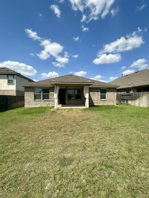 135 Smokebush Trail Bastrop, TX 78602
