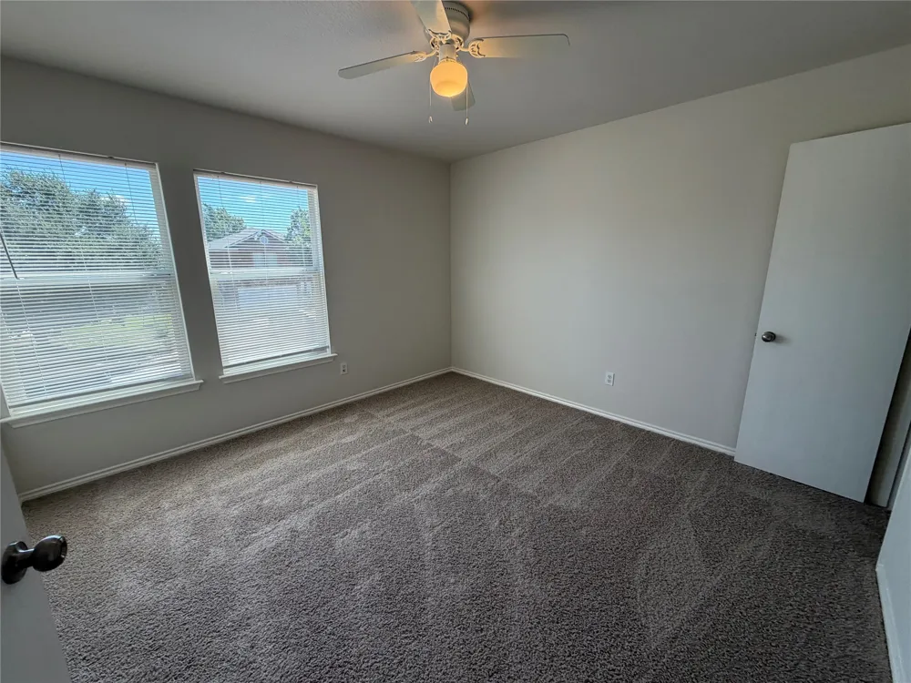 305 Edgewood Cove Leander, TX 78641