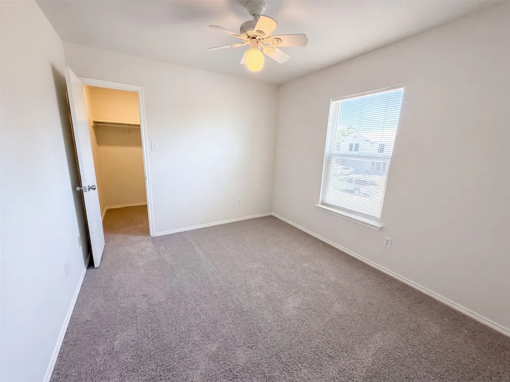 305 Edgewood Cove Leander, TX 78641