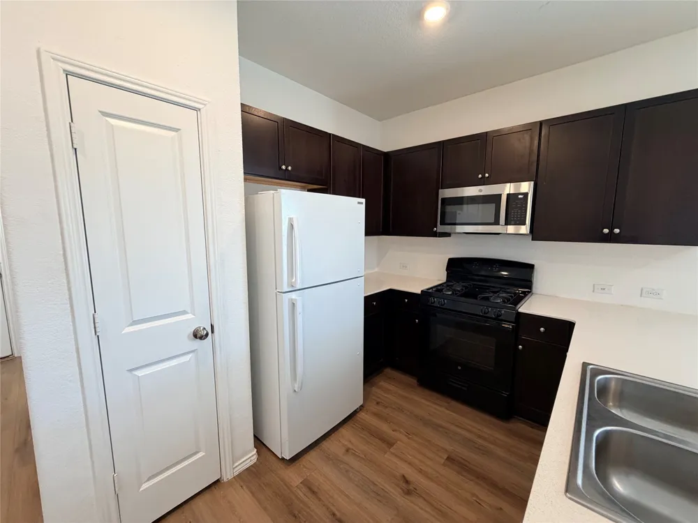 14129 Tordillo Drive Elgin, TX 78621