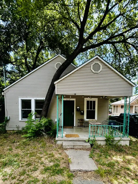 615 W 31st Street #A