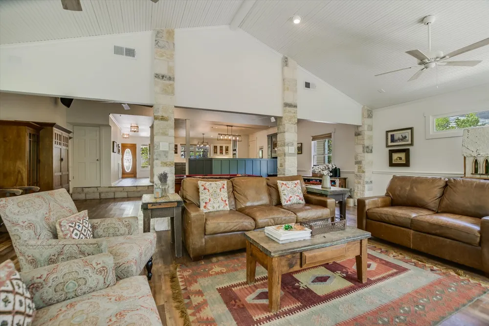 201 Sundown Lane Wimberley, TX 78676