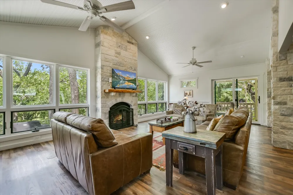 201 Sundown Lane Wimberley, TX 78676