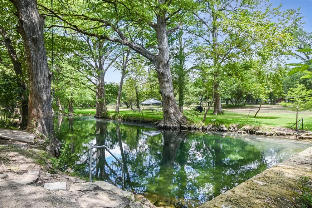 201 Sundown Lane Wimberley, TX 78676