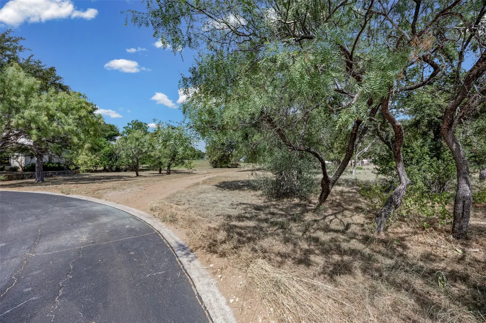 108 Northern Spur Horseshoe Bay, TX 78657