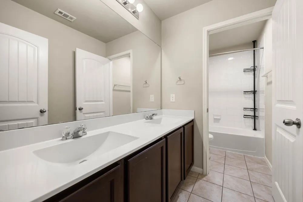 724 Kaluga Trail Leander, TX 78641