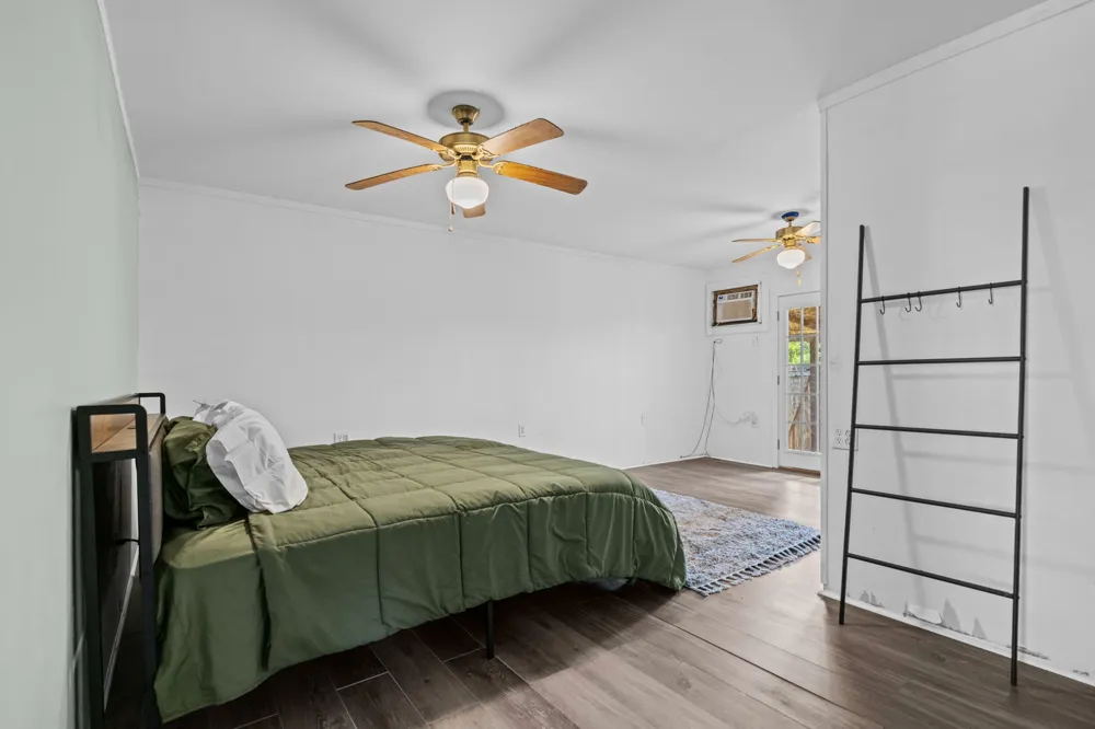 890 Quailrun Avenue Port Lavaca, TX 77979