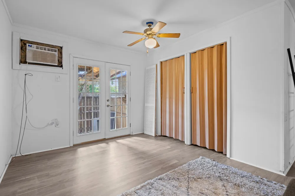 890 Quailrun Avenue Port Lavaca, TX 77979