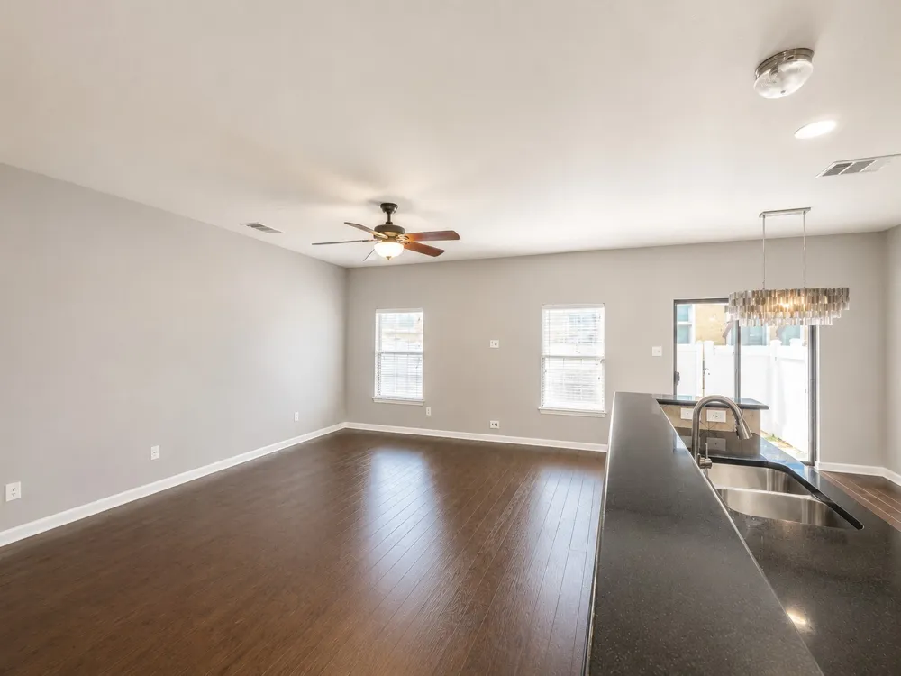 1900 Little Elm Trail #167 Cedar Park, TX 78613