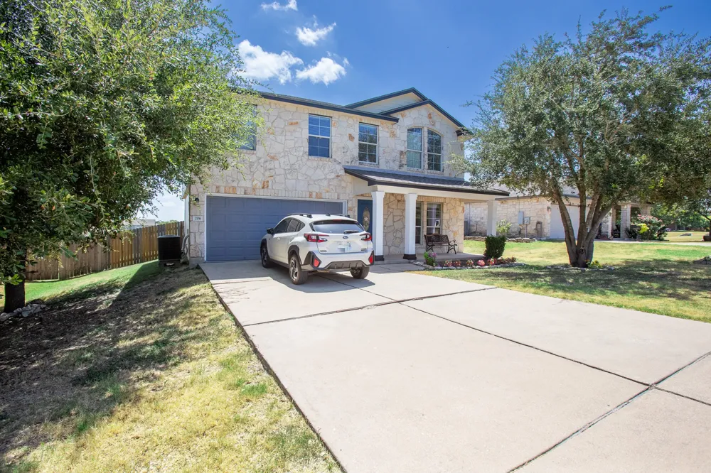 206 Killian Loop Hutto, TX 78634