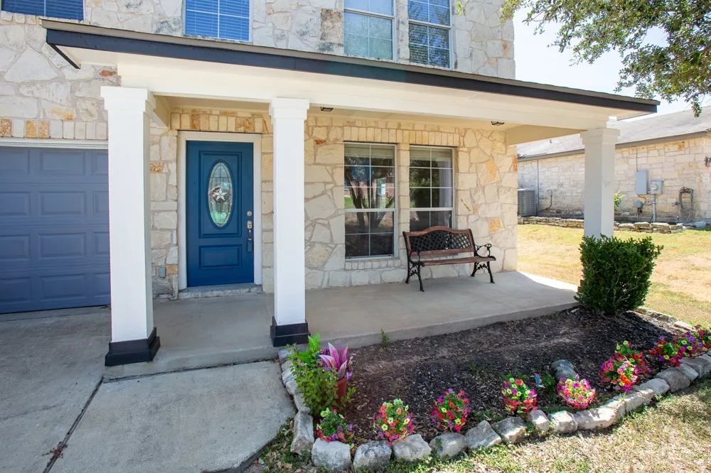 206 Killian Loop Hutto, TX 78634