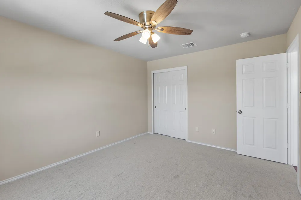 206 Killian Loop Hutto, TX 78634