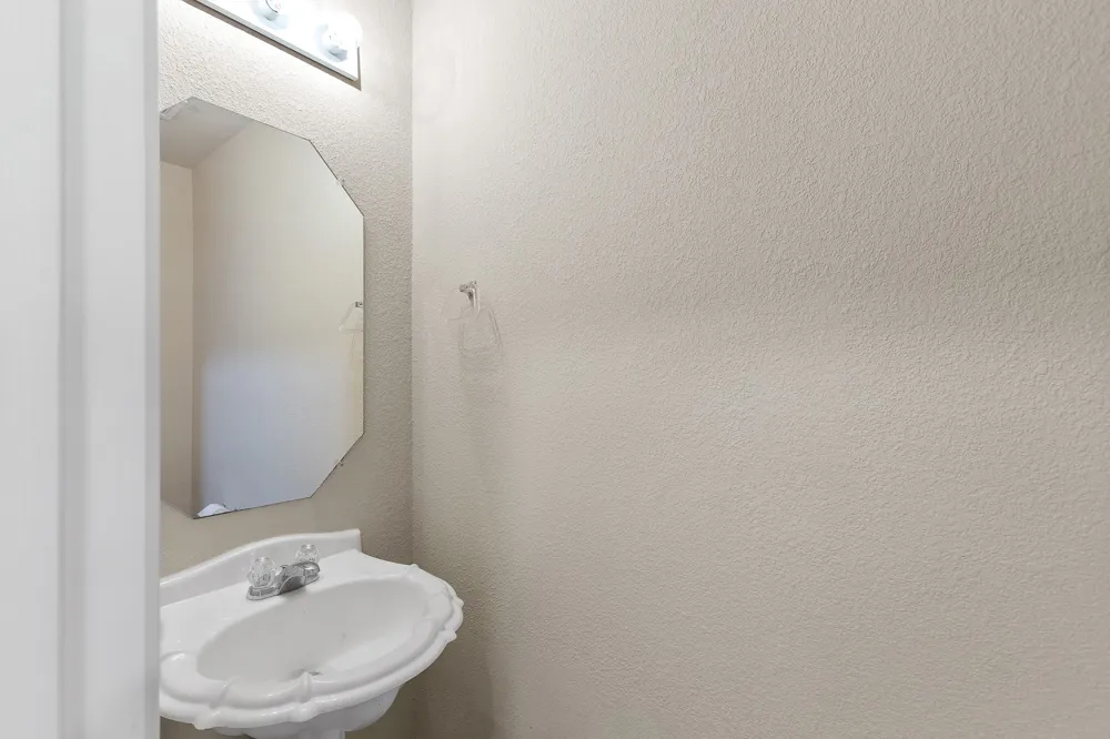 206 Killian Loop Hutto, TX 78634