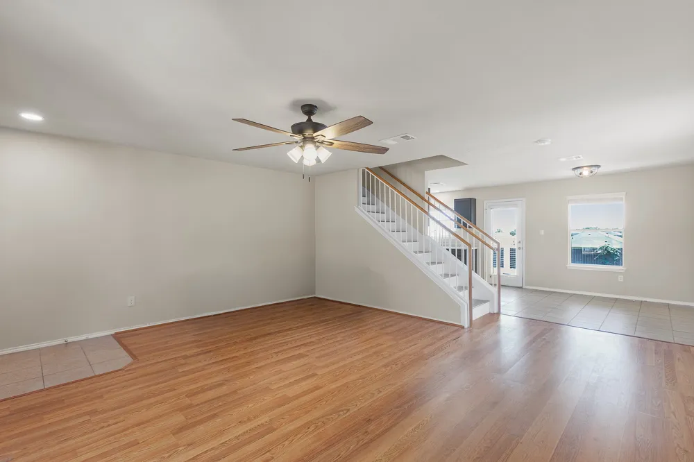 206 Killian Loop Hutto, TX 78634