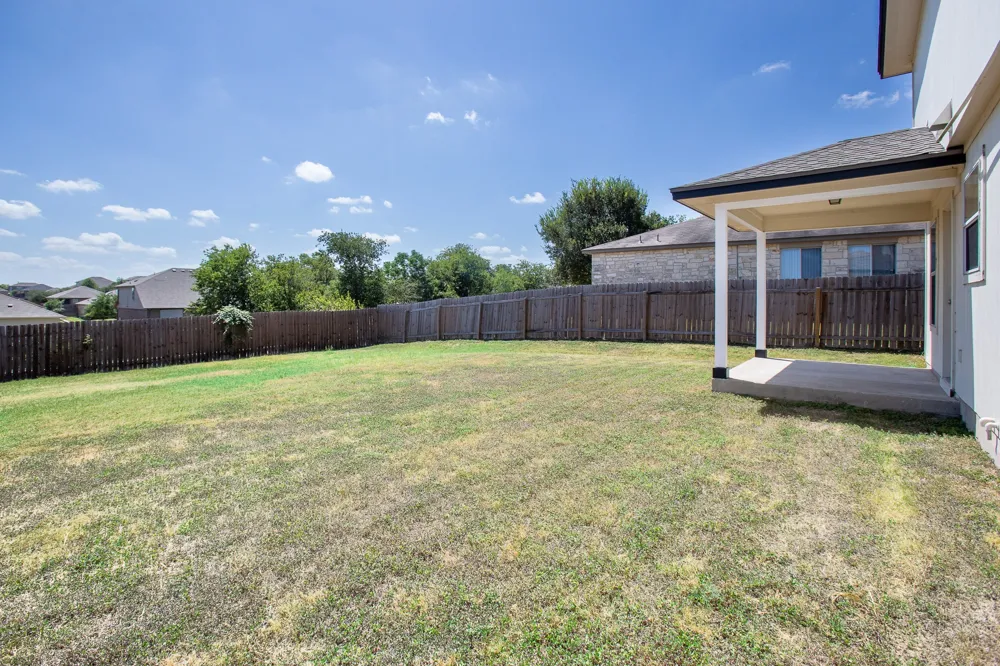 206 Killian Loop Hutto, TX 78634