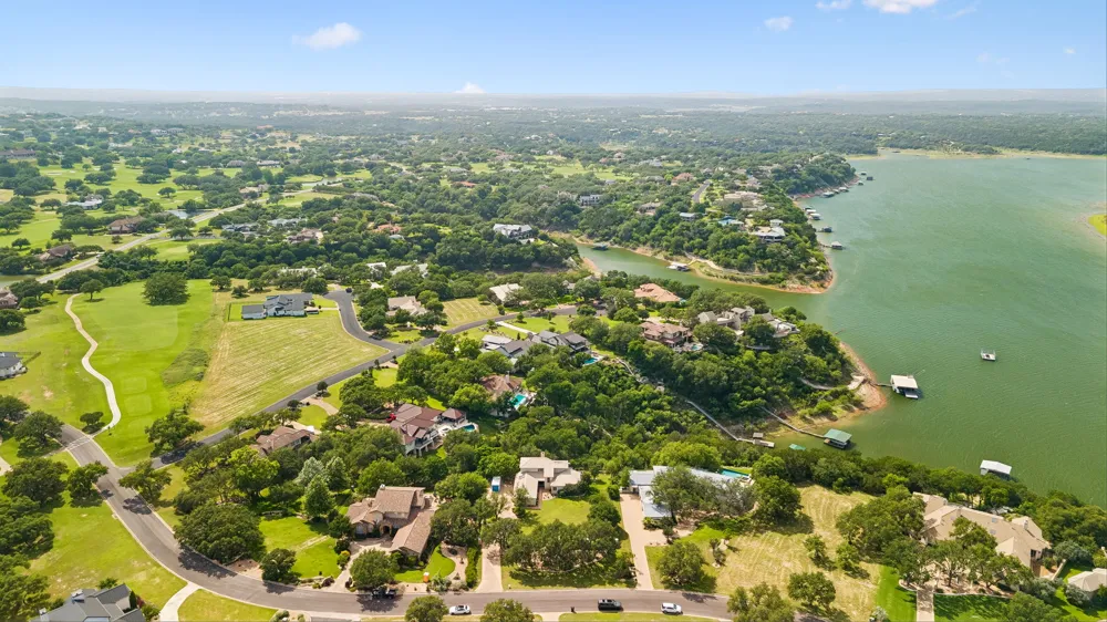 26310 Countryside Drive Spicewood, TX 78669