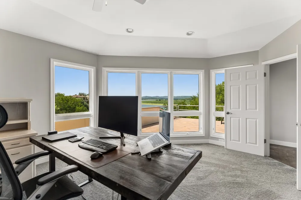 26310 Countryside Drive Spicewood, TX 78669