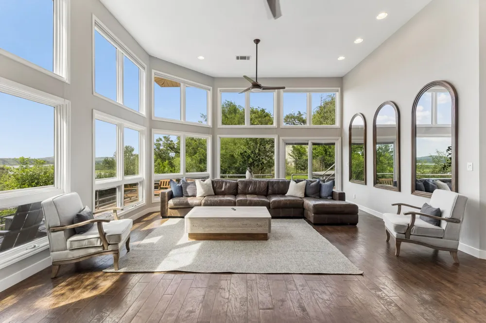 26310 Countryside Drive Spicewood, TX 78669