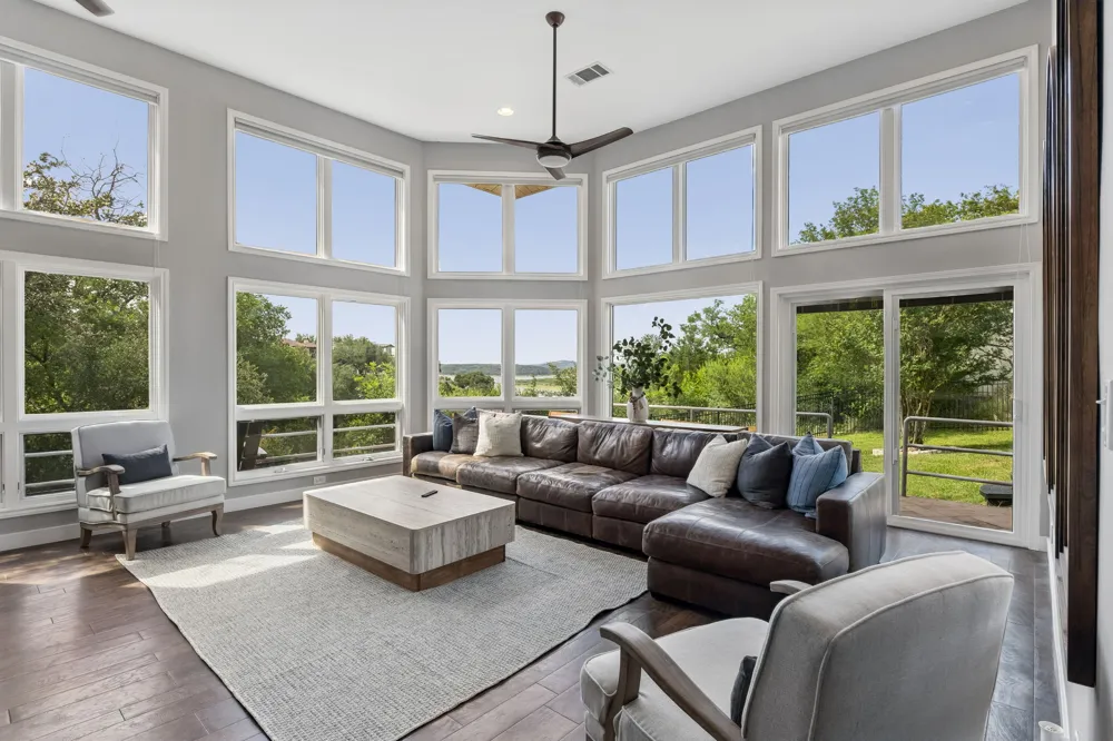 26310 Countryside Drive Spicewood, TX 78669
