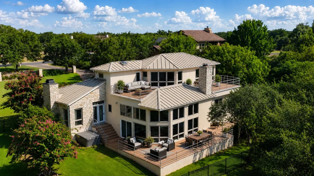26310 Countryside Drive Spicewood, TX 78669