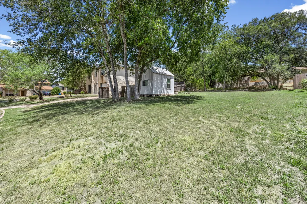 5706 Spring Meadow Road Austin, TX 78744