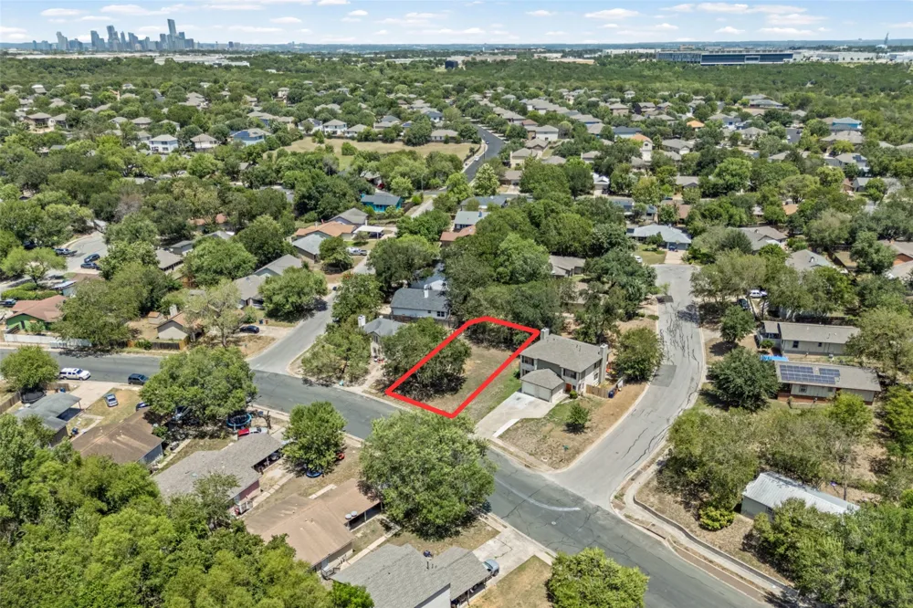 5706 Spring Meadow Road Austin, TX 78744