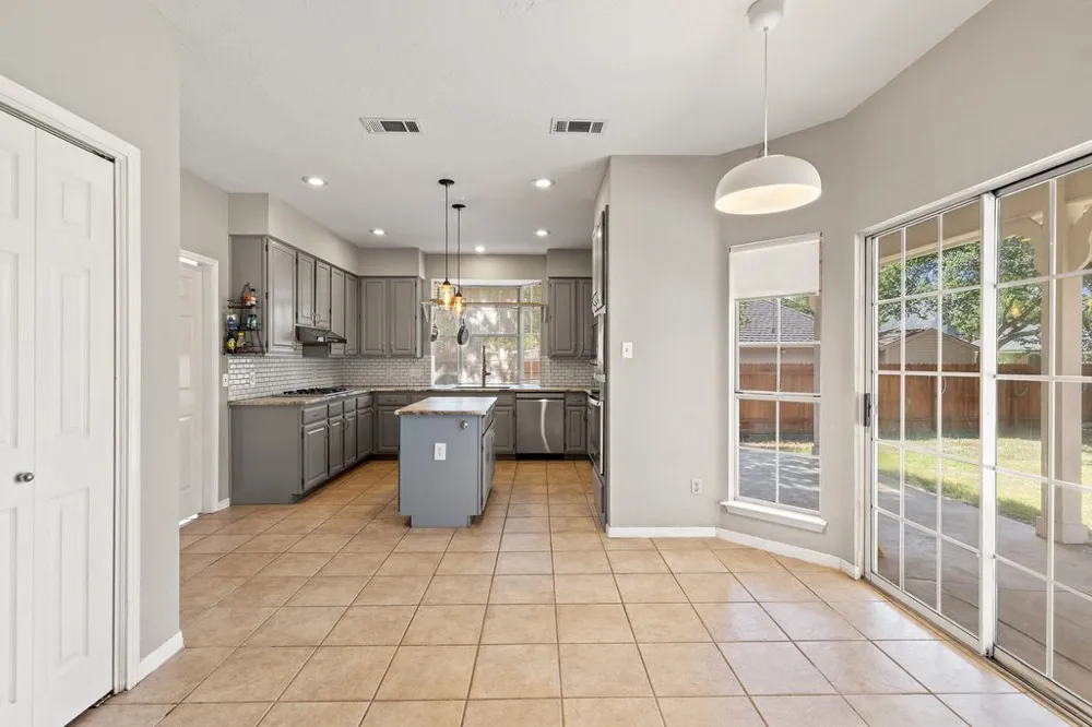 6215 John Chisum Lane Austin, TX 78749